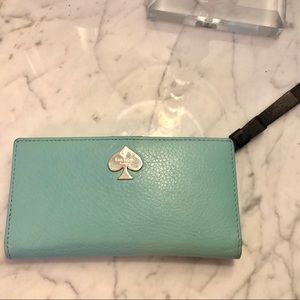 Kate Spade adorable bifold wallet